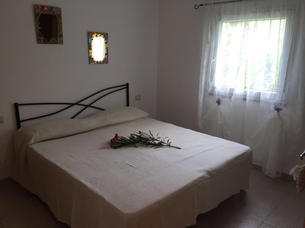 Il Fenicottero Rosa Villa Olbia Exterior photo